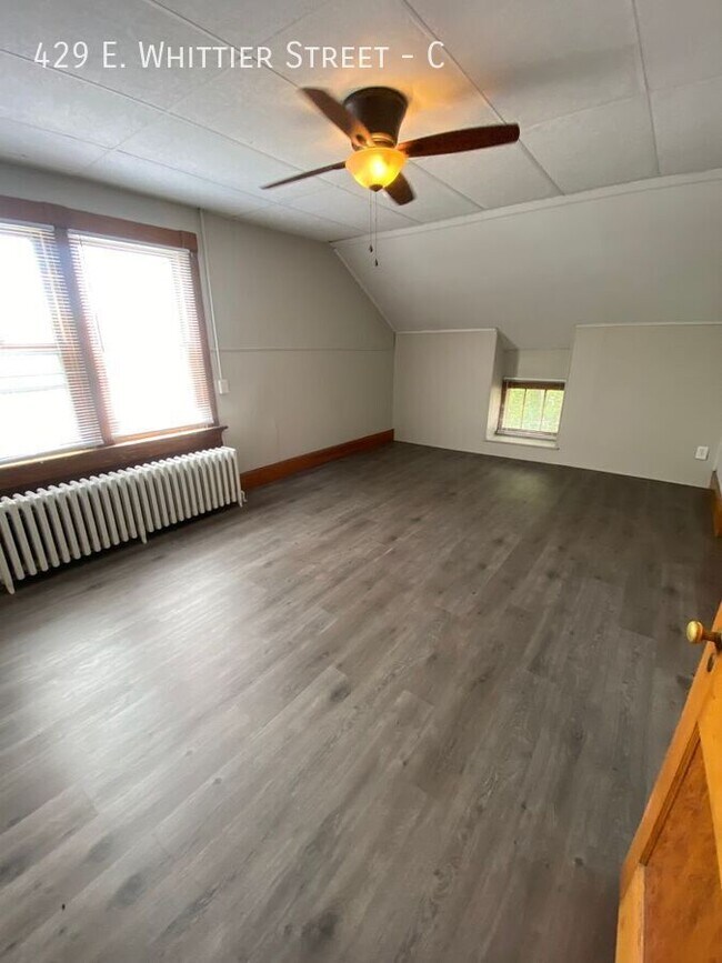 Foto del edificio - 429 E Whittier St