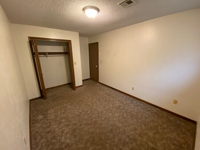 Bedroom - 309 W Mary St