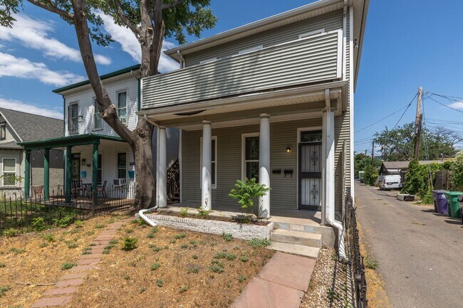 Foto del edificio - Gorgeous units in downtown Santa Fe Arts D...