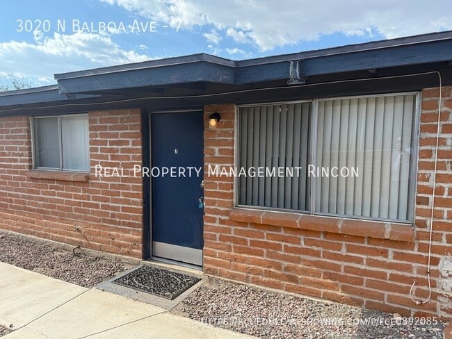 Building Photo - 3020 N Balboa Ave