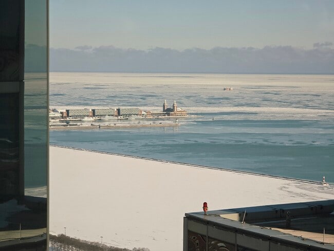 Building Photo - 1201 S Prairie Ave