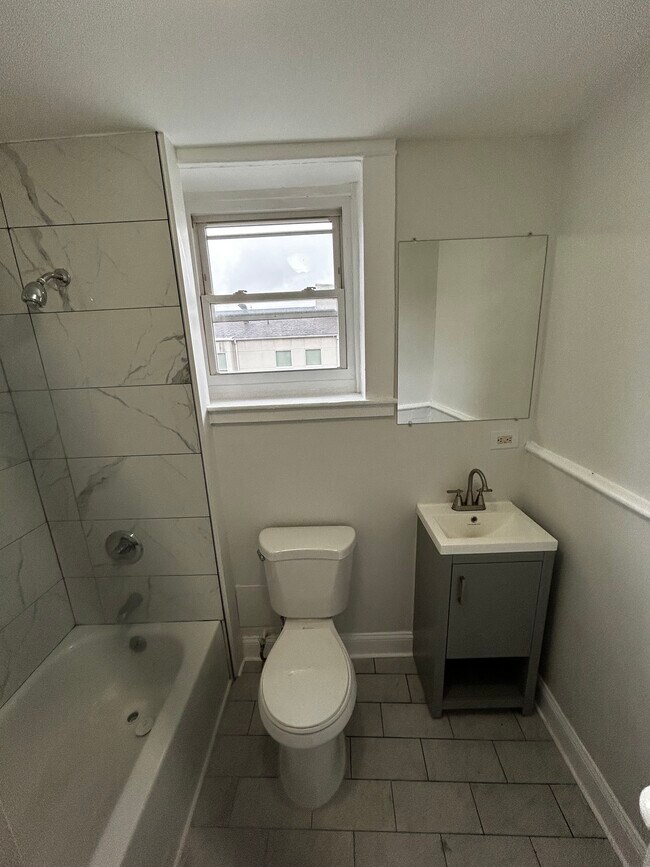 Foto del edificio - 4201 Park Heights Ave