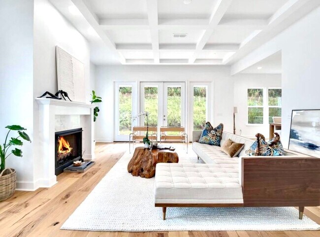 Foto del edificio - 5732 Bascom Ln