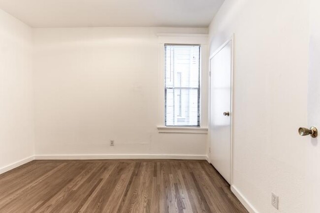 Building Photo - 2 bedroom in San Francisco CA 94103