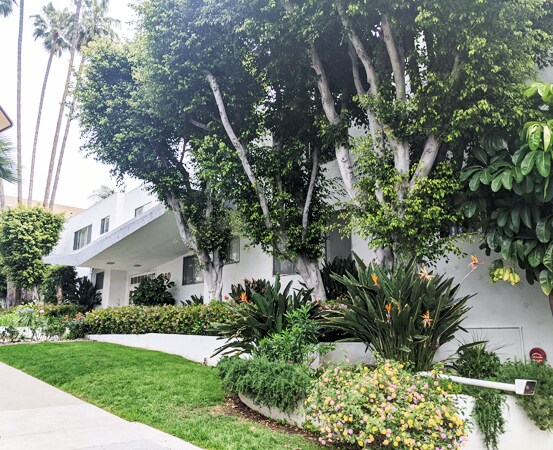 Frente del edificio - 1260 Havenhurst Dr