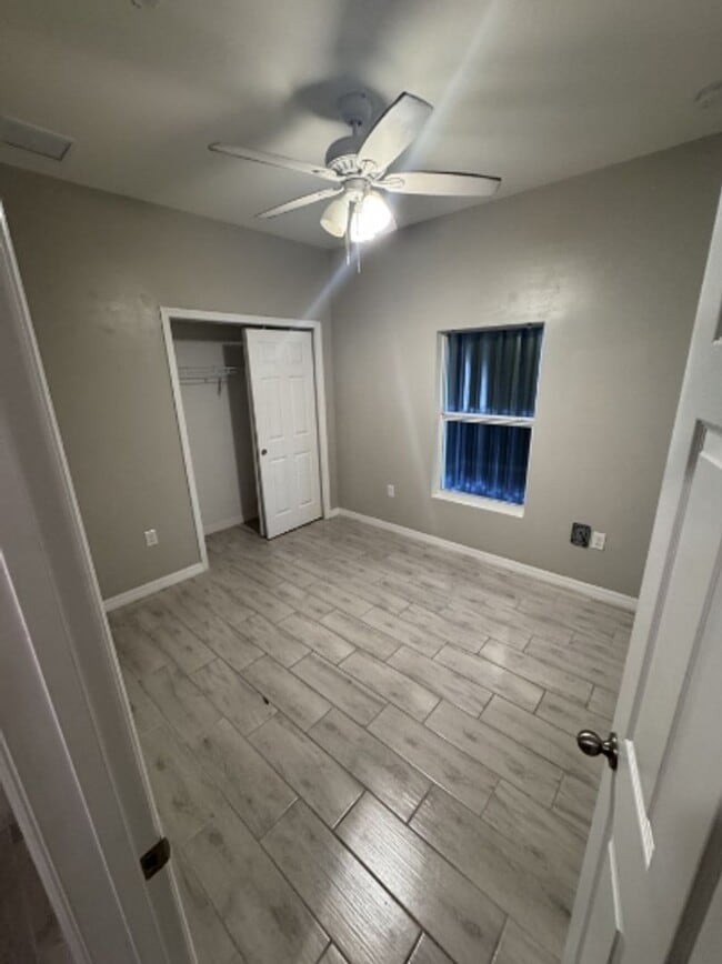 Photo - 402 Ne-24 Pl Townhome