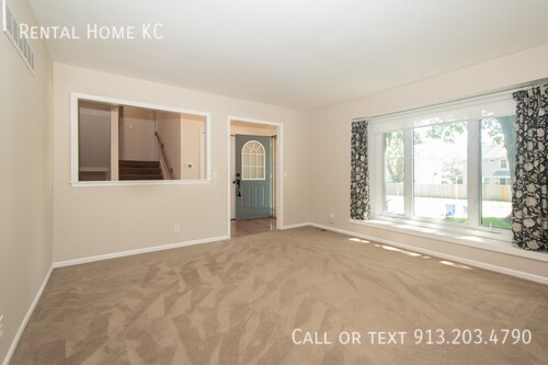 Foto del edificio - 15118 W 83rd St