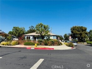 Building Photo - 6002 Greenbush Ave