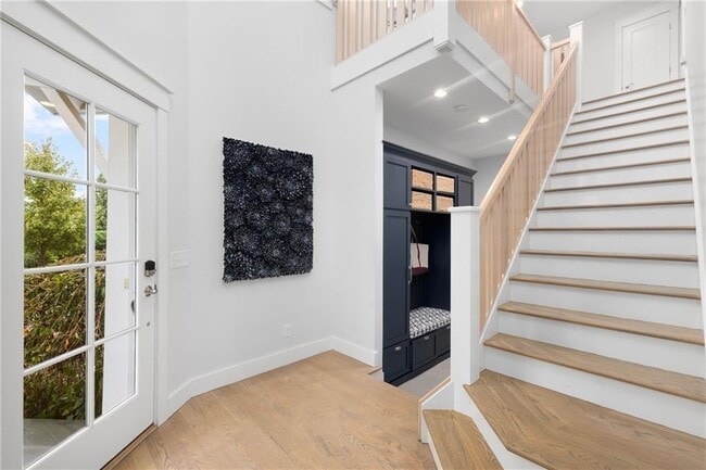 Foto del edificio - 46 Carnegie Heights Dr