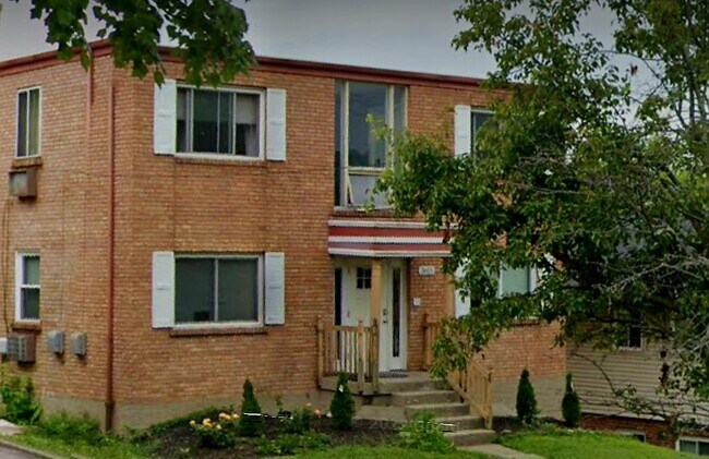 Building Photo - 3615 Schwartze Ave