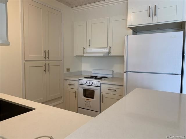 Foto del edificio - 754 Ekela Ave