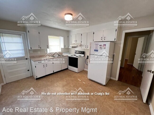 Building Photo - 2 br, 1 bath House - 909 Miller Avenue