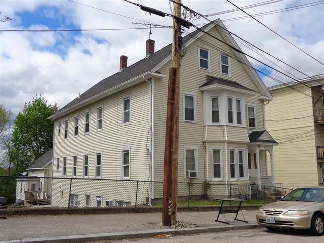 Building Photo - 327 Grove St