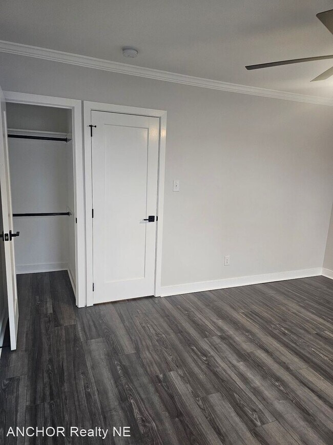 Building Photo - 3 br, 1 bath House - 5207 Hawthorne St.