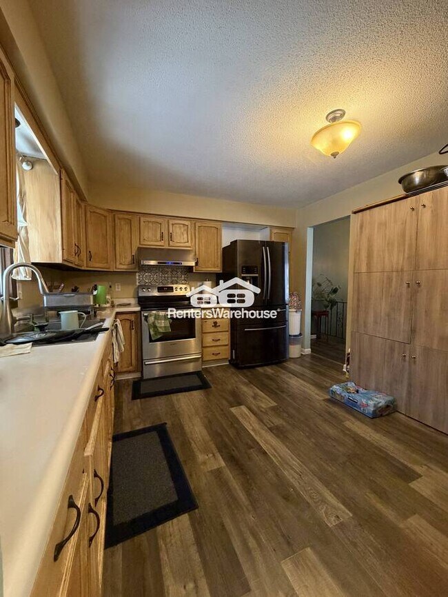 Foto del edificio - Available March 1st Spacious 4 bedroom, 2 baths Single Family Home in Saint Paul