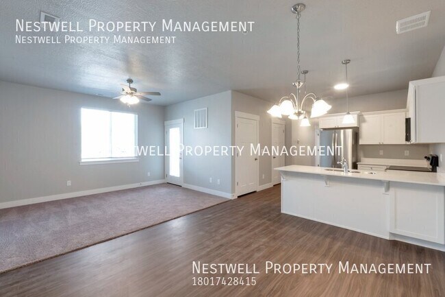 Foto del edificio - Brand New 3-bed Condo in Riverton!