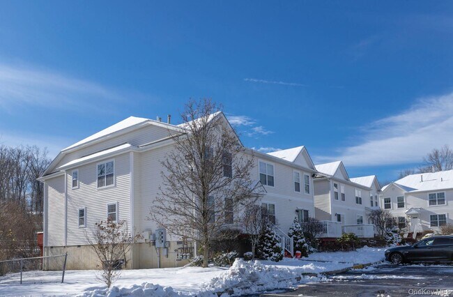 Foto del edificio - 1 Lexington Way