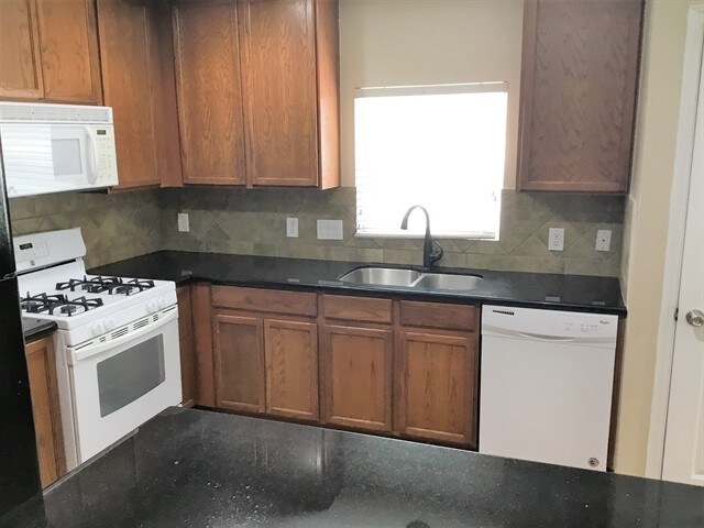 Building Photo - 9339 Copper Cove Drive