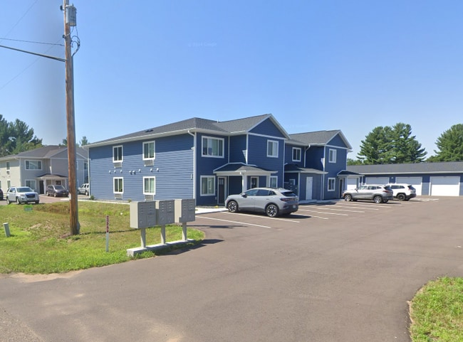 Building Photo - Modern 2 Bedroom, 2 Full Bathroom with Gar...