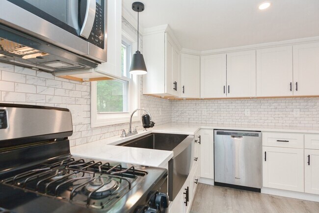 Foto del edificio - 8 Roberts Rd