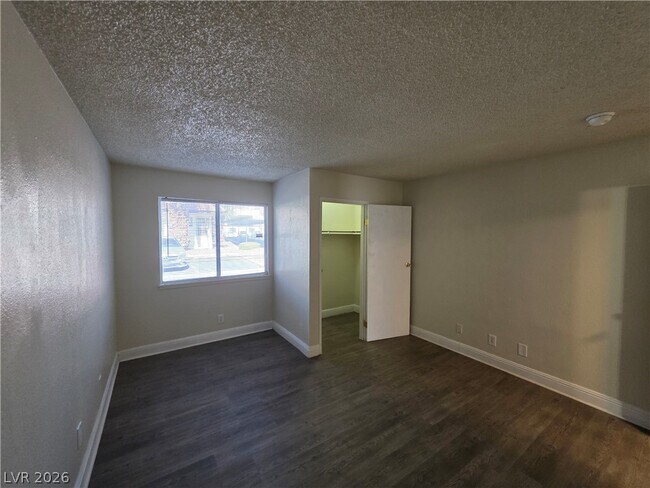 Foto del edificio - 4941 Newport Cove Dr