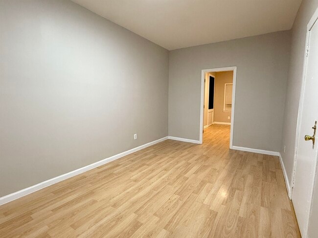 Foto del edificio - 294 Virginia Ave