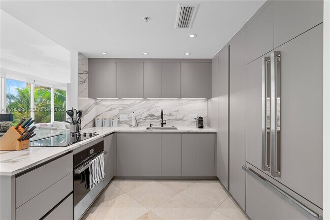 Foto del edificio - 3400 SW 27th Ave