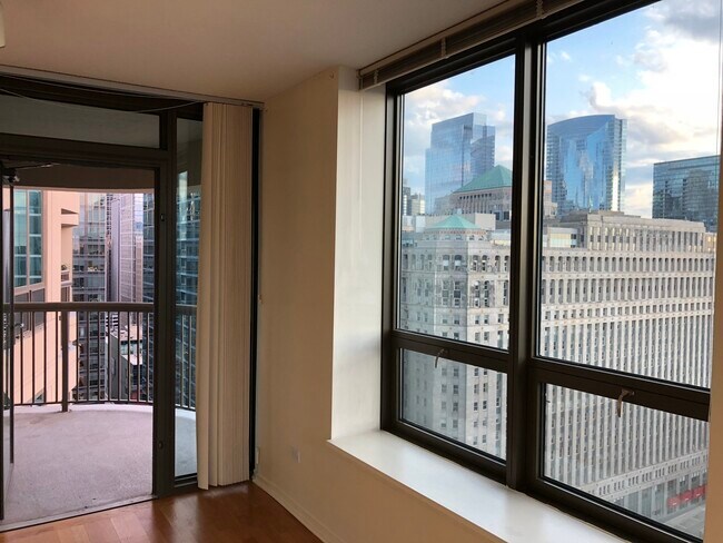 Foto del edificio - 400 N La Salle Dr