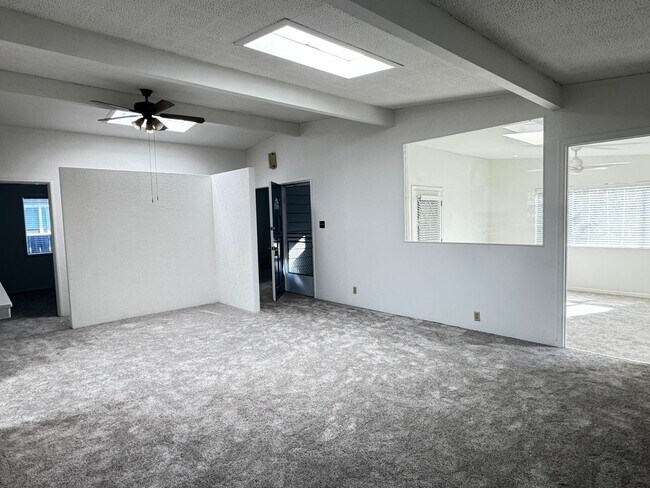 Building Photo - Charming 3 Bedroom Home in Parkside