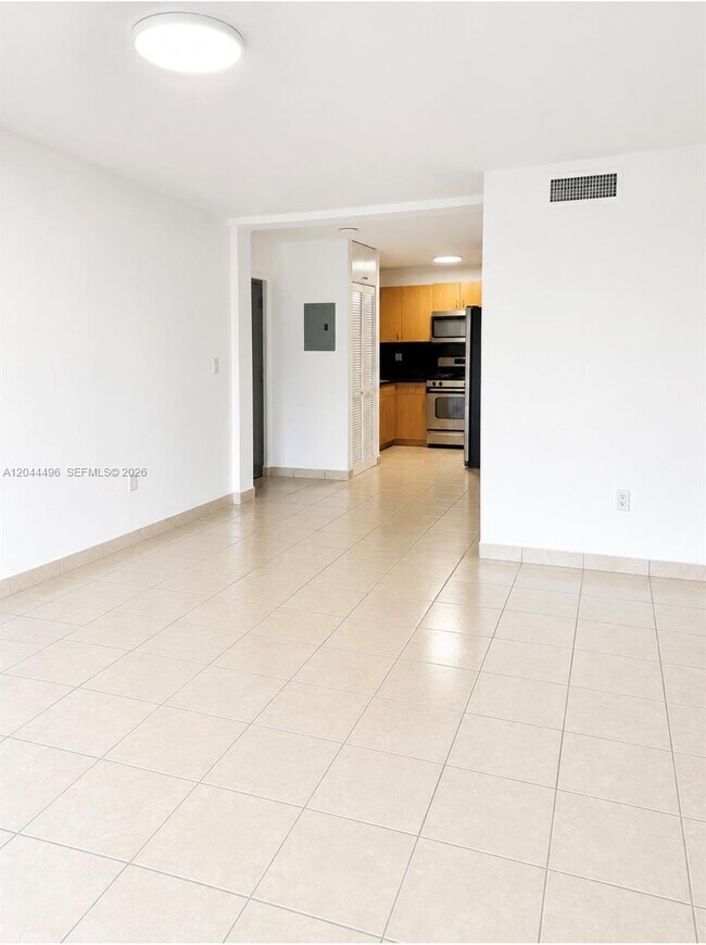 Foto del edificio - 16851 NE 35th Ave