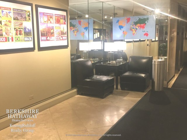 Foto del edificio - 5100 N Marine Dr