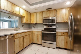 Building Photo - 6110 Whiskey Creek Dr