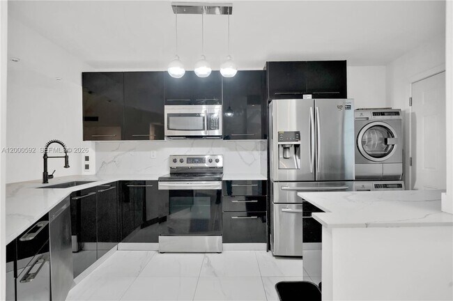 Foto del edificio - 1750 NE 191st St