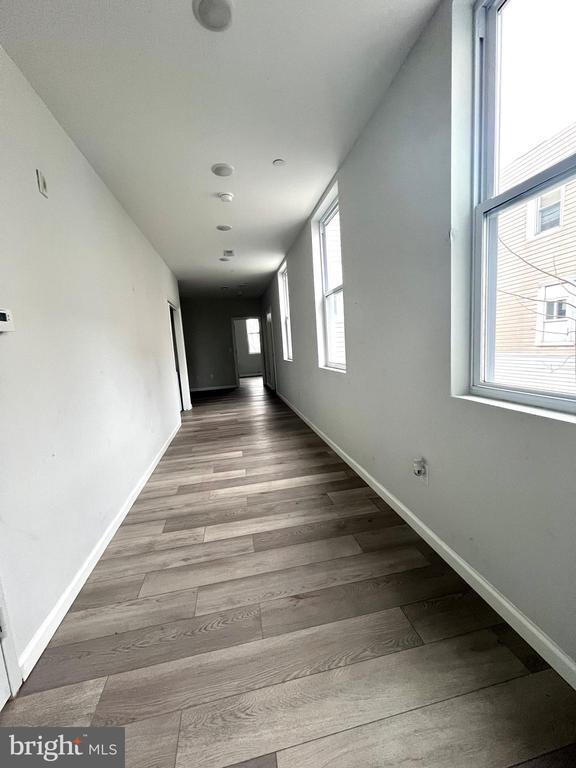 Foto del edificio - 5534 Woodland Ave