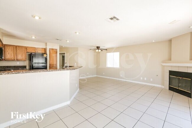 Building Photo - 2716 Brienza Way