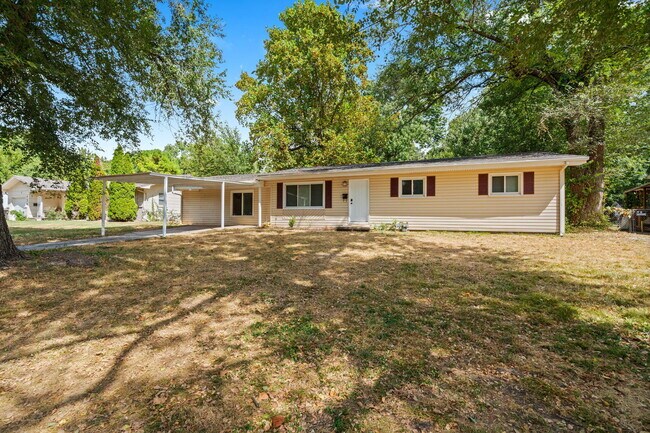 Building Photo - 442 S Monte Vista Ave