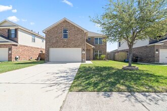Building Photo - 9006 Sasson Blvd
