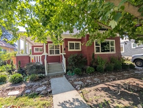 Building Photo - 816 Washington St Building Photo - 816 Washington St