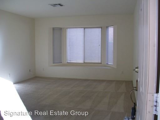 Building Photo - 1417 Desert Hills Dr