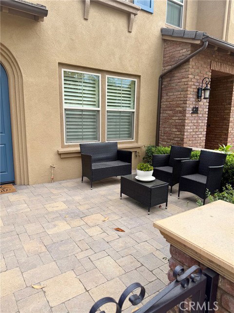 Building Photo - 428 Campestre Ln