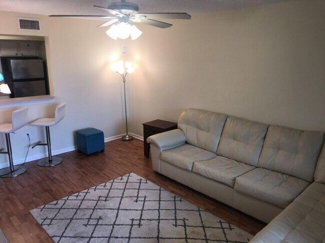 Foto del edificio - 1000 Scotia Dr