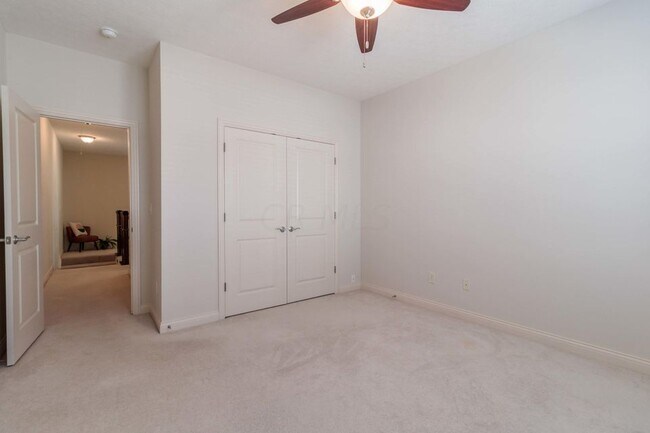 Building Photo - 7518 Acela St