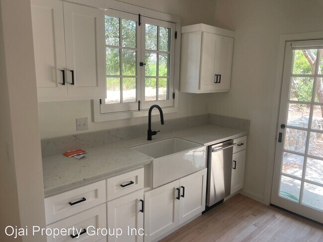 Building Photo - 1 br, 1 bath House - 4209 Thacher Road