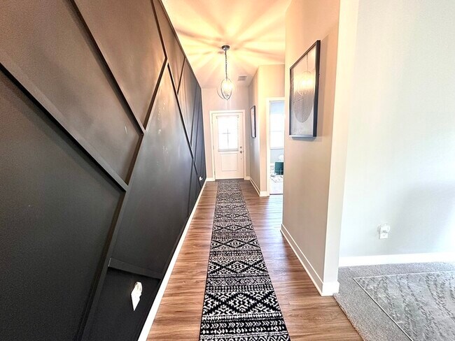 Foto del edificio - Furnished House in Avon