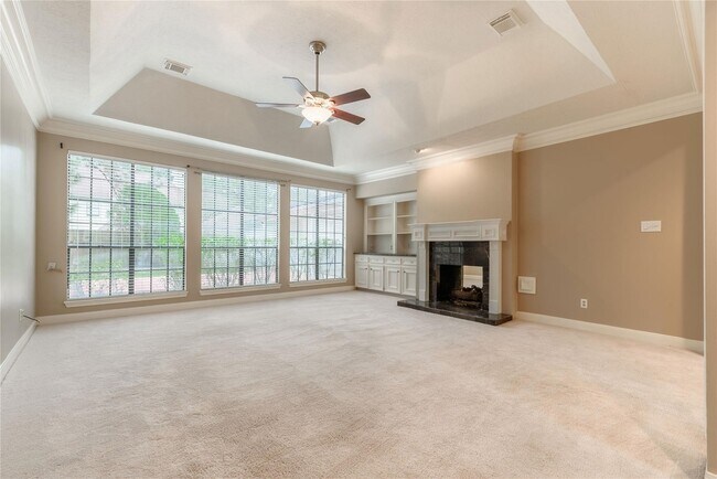 Building Photo - 8010 Democracy Ct