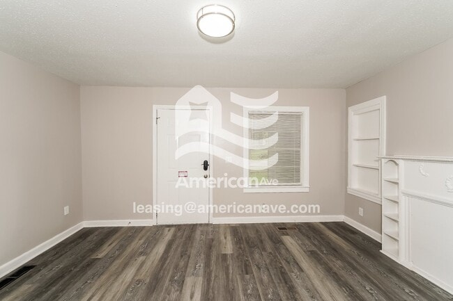 Building Photo - 1373 Prosch Ave