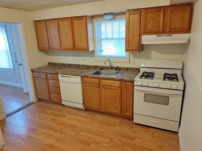 Foto del edificio - 1 Bedroom house in Overland!