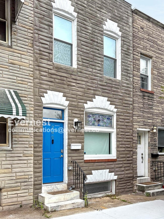 Building Photo - 260 S Highland Ave