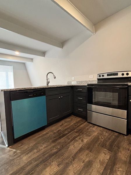 Building Photo - 12 Chalet Dr