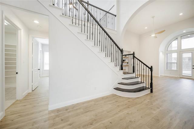Foto del edificio - 629 Springlake Way